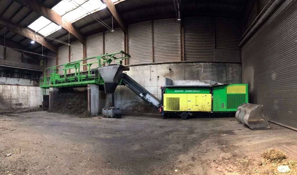 Holz-und-Grüngutschredder_CRAMBO_Komptech_GETAG_in-Anlage-integriert-e1589972933553