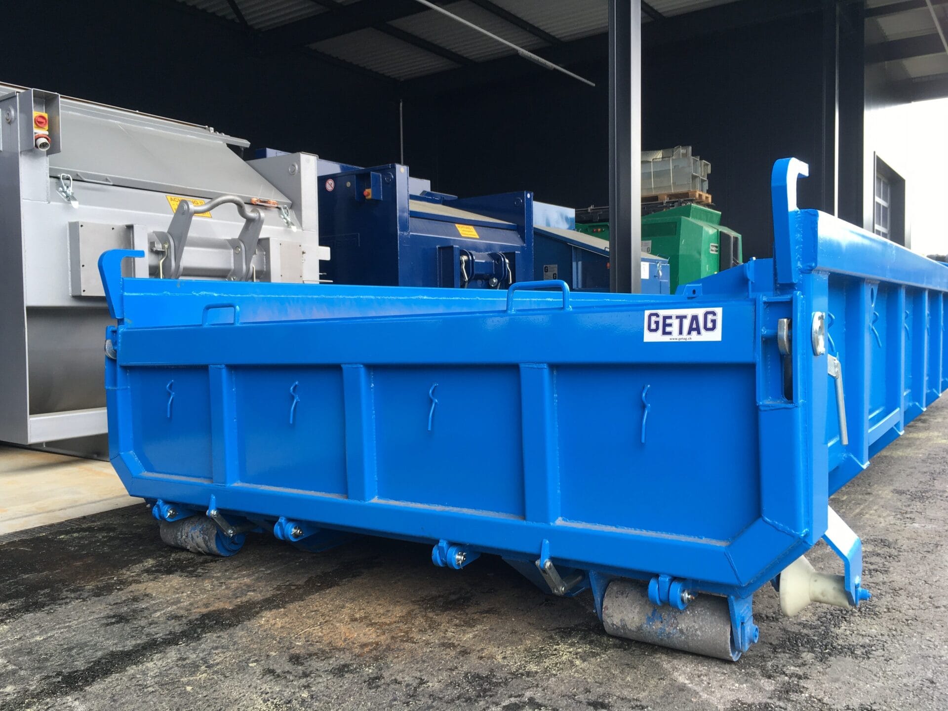 Bauschuttcontainer stapelbar Rueckladen